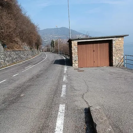 Zu - Lakeside Lägenhet *